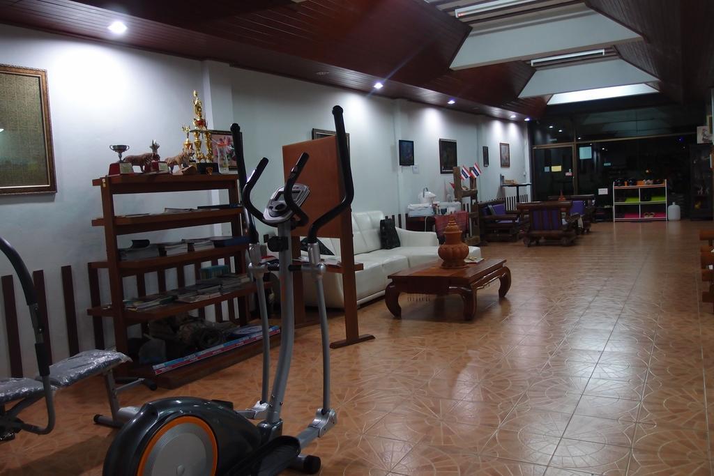 Khaolak Traveller Lodge Khao Lak Exteriör bild