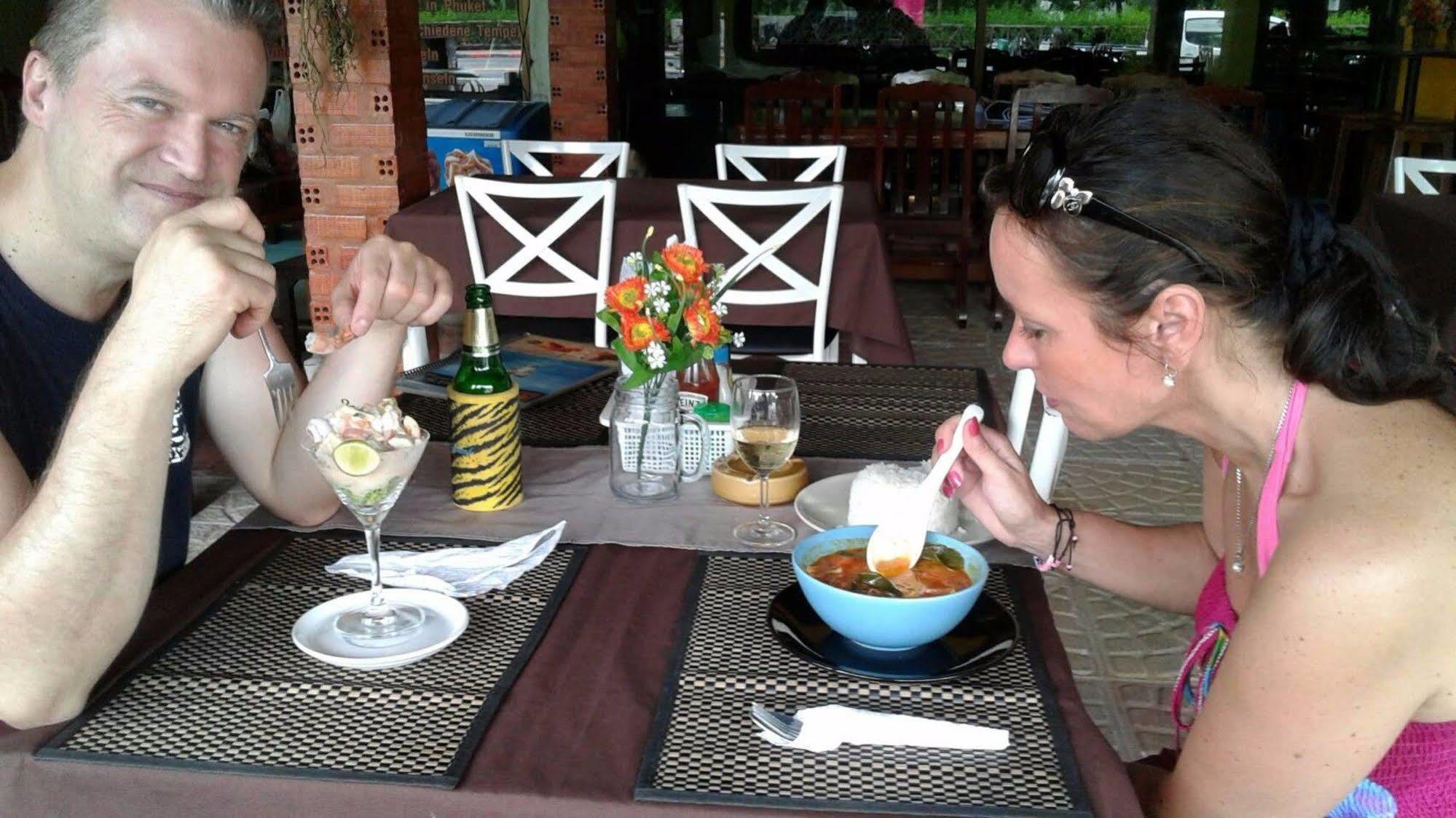 Khaolak Traveller Lodge Khao Lak Exteriör bild